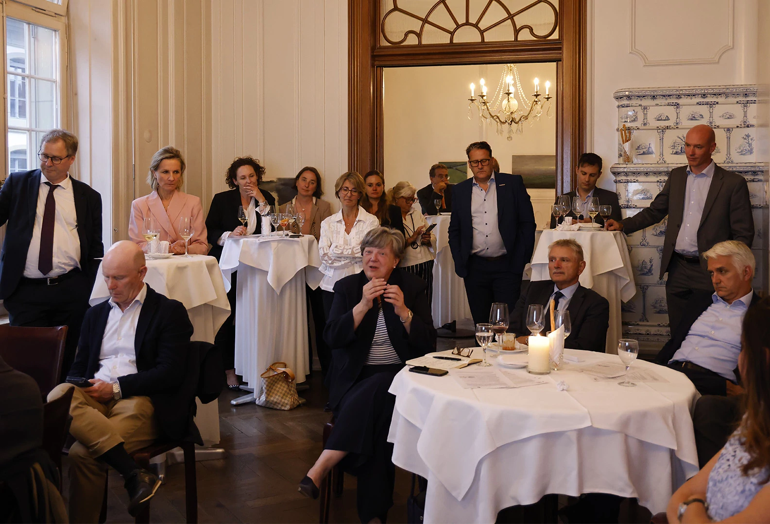 Quand l'économie et la politique se parlent